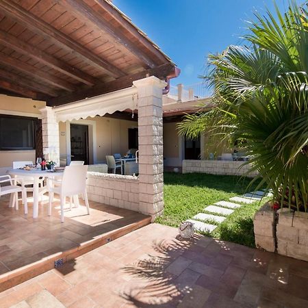 Villa Sajonara Elvira Fontane Bianche Exterior photo