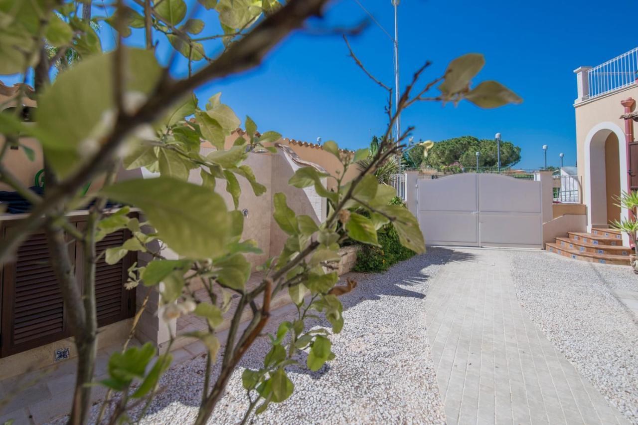 Villa Sajonara Elvira Fontane Bianche Exterior photo